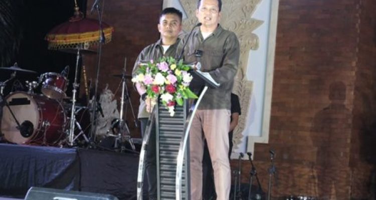 Ket poto: Bupati Jembrana I Made Kembang Hartawan bersama Wakil Bupati Jembrana I Gede Ngurah Patriana Krisna