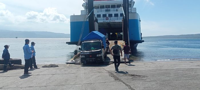 Ket poto: KMP. Agung Samudera XVIII berhasil nyandar di Dermaga LCM Pelabuhan Gilimanuk