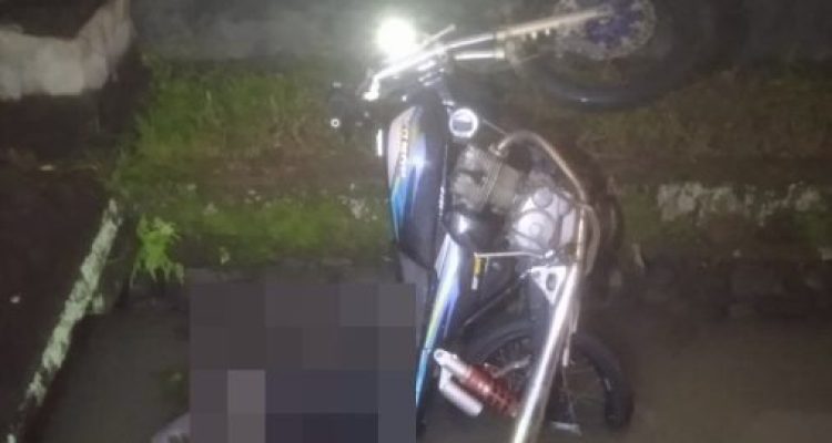 ket poto: korban ditemukan tenggelam di saluran irigasi Desa Yehkuning