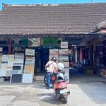 Ket oto: Toko Bangunan Krisna Jaya di Desa Dangintikadaya, Jembrana