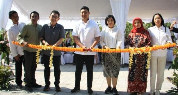 Ket poto: Peluncurkan dua unit Show Unit Eksklusif The Links Golf Villa Cluster 2 terbarunya pada Jumat, 22 Agustus 2025.