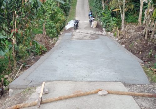 Ket Poto: Akses jalan ke wilayah Muluk Tunjung rampung diperbaiki