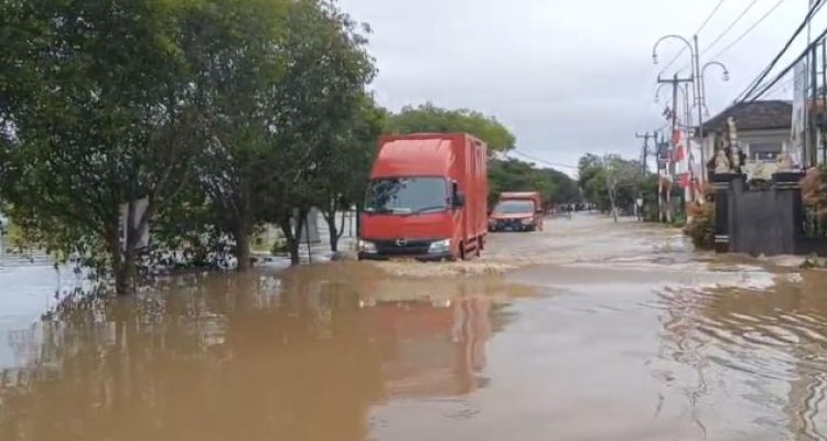 Ket poto: Kondisi banjir di Kabupaten Jembrana