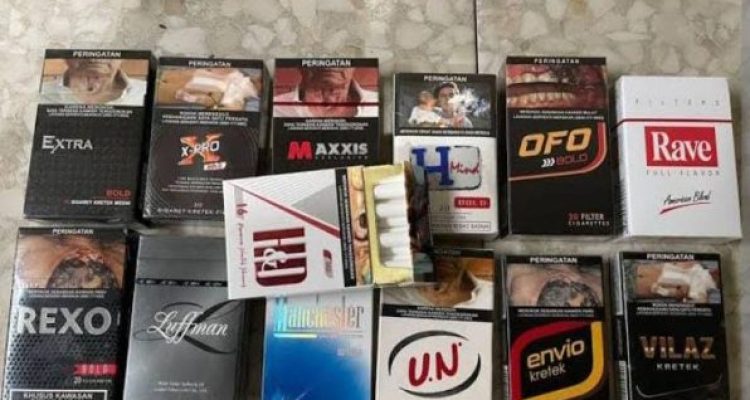 Ket poto: beberapa jenis rokok ilegal