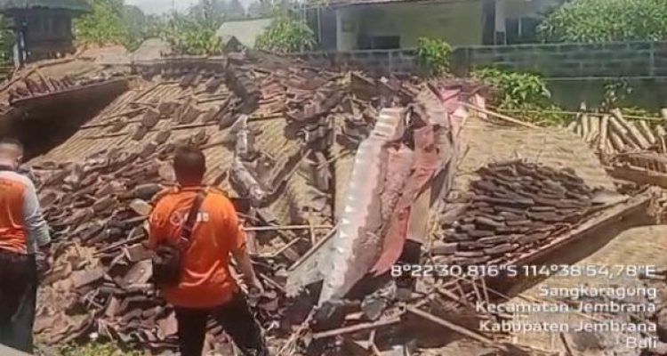 Ket poto: Kondisi bangunan jegog Suar Agung