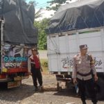 Ket poto: Truk yang dibantu korban