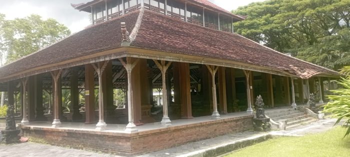 Ket poto: Bangunan wantilan di Pura Agung Jagatnatha