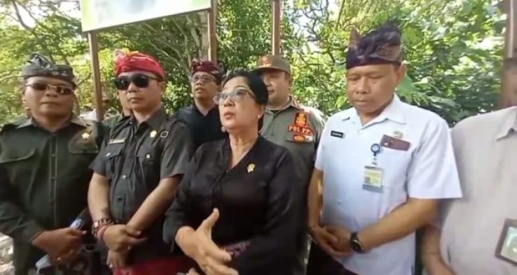 Ket poto: Ketua DPRD Jembrana Ni Made Sri Sutarmi