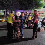 Ket poto: petugas Polsek Gilimanuk saat mengamankan pelaku terduga sindikat pencurian Ket poto: petugas Polsek Gilimanuk saat mengamankan pelaku terduga sindikat pencurian