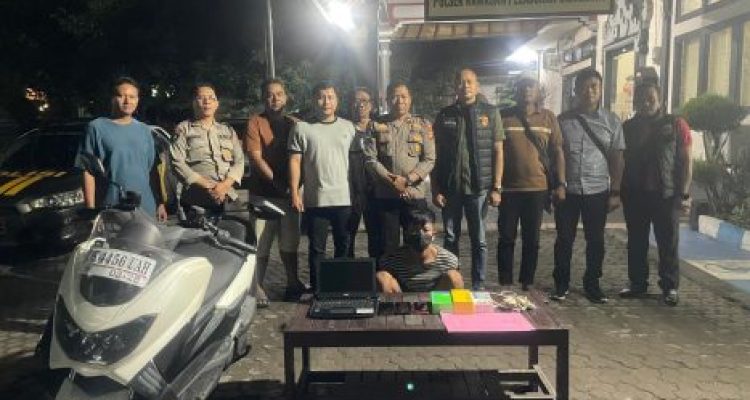 Ket poto: terduga pelaku dan barang bukti berhasil diamankan di Pelabuhan Gilimanuk