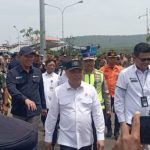 Ket poto: Menteri Perhubungan Republik Indonesia Dudy Purwagandhi bersama Kepala Korps Lalu Lintas (Kakorlantas) Polri Irjen Pol Drs. Agus Suryonugroho melakukan kunjungan kerja ke Pelabuhan Gilimanuk, Kabupaten Jembrana