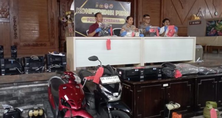 Ket poto: Polres Jembrana ungkap kasus pencurian yang menyasar sekolah dasar di Jembrana