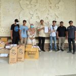 Ket poto: Penyerahan barang bukti dan pelaku oleh Satreskrim Polres Jembrana kepada Bea Cukai Denpasar Ket poto: Penyerahan barang bukti dan pelaku oleh Satreskrim Polres Jembrana kepada Bea Cukai Denpasar