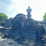 IKet poto: Pura Segara Pelabuhan Gilimanuk hancur diterjang angin