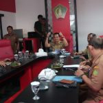 Ket poto: kordinasi bupati dengan tim pembangunan RSU Adhyaksa via zoom meeting Ket poto: kordinasi bupati dengan tim pembangunan RSU Adhyaksa via zoom meeting