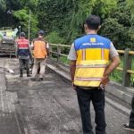 Ket poto: Perbaikan jalan Denpasar Gilimanuk menjelah arus mudik