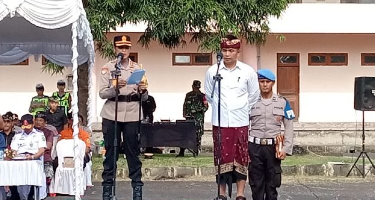 Ket poto: Kapolres Jembrana AKBP Kadek Citra Dewi Suparwati bersama Wakil Bupati Jembrana I Gede Ngurah Patriana Krisna Ket poto: Kapolres Jembrana AKBP Kadek Citra Dewi Suparwati bersama Wakil Bupati Jembrana I Gede Ngurah Patriana Krisna