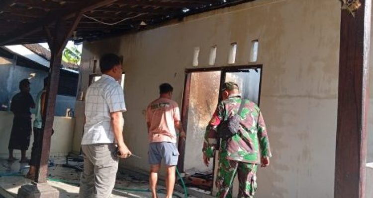 Ket poto: Kondisi rumah korban usai mengalami kebakaran Ket poto: Kondisi rumah korban usai mengalami kebakaran