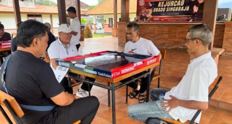 Ket poto: Olahraga rekreasi berbasis strategi, domino ala Orado, mulai menunjukkan perkembangan pesat di Kabupaten Buleleng. (Ist)