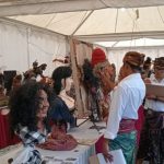 Ket poto: Tim penilai mulai menilai lomba sketsa dan tapel