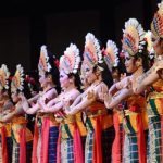 Ket poto: Tari Janger. Foto/disbudbali