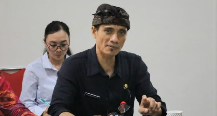 Ket poto: Plt. Kepala Dinas Kominfo Kabupaten Jembrana Made Cipta Wahyudi