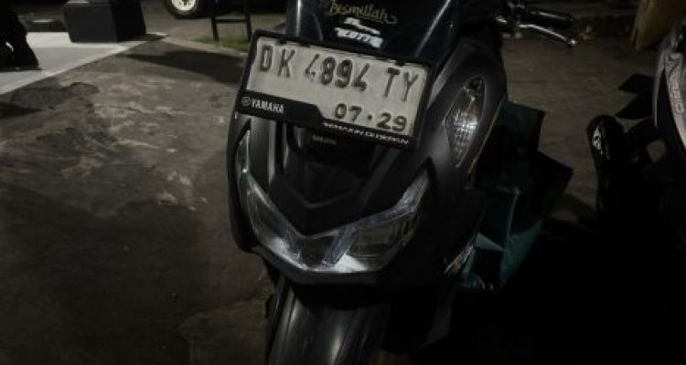 Ket poto: Sepeda motor Yamaha Lexy yang dibawa kabur pelaku dari Karangasem