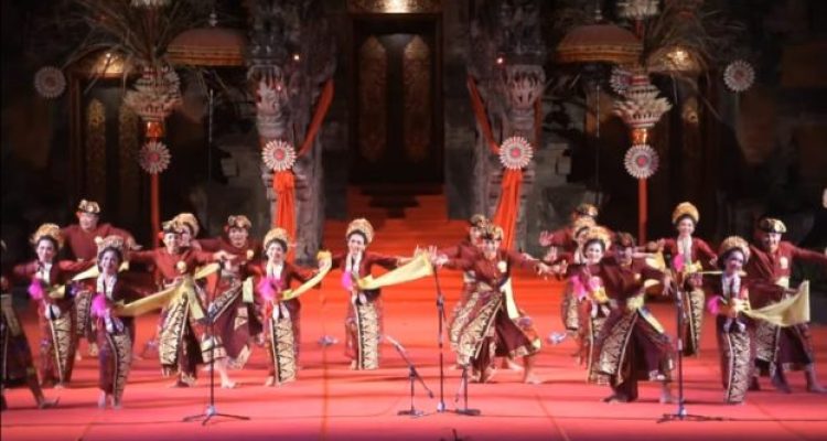 Penampilan seniman di panggung Pesta Kesenian Bali. Foto;dokumen istimewa
