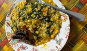 Ket poto: Kuliner tradisional Nusa Penida, Ledok-ledok.