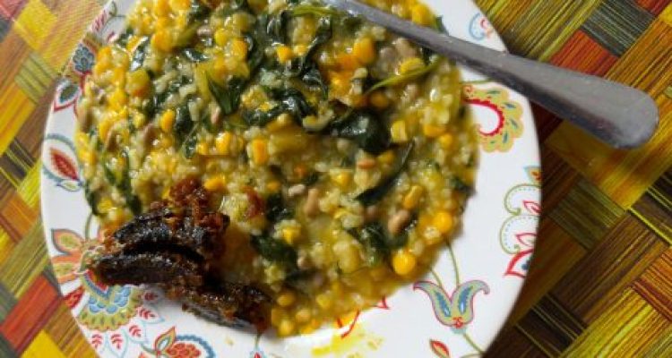 Ket poto: Kuliner tradisional Nusa Penida, Ledok-ledok.