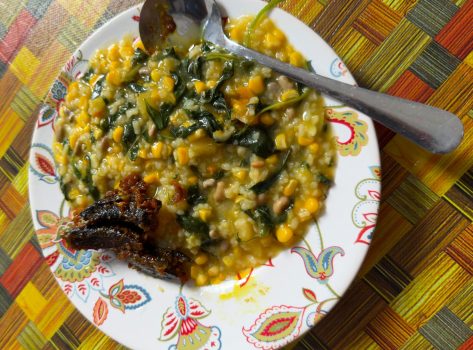 Ket poto: Kuliner tradisional Nusa Penida, Ledok-ledok.