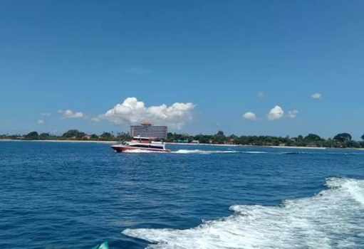 Ket poto: Fastboat dari Pelabuhan Sanur menuju Nusa Penida