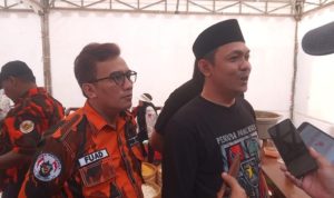 Ket poto: Ketua panitia dari pemuda pancasila Kabupaten Tegal ismet bersama anggota pemuda pancasila dalam rangka houl yang ke Xlll