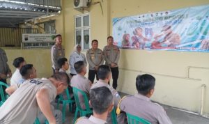 Ket poto: Polda Jateng peduli berantas TB paru bersama Babinkhatibmas polres Tegal