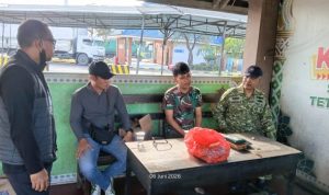 Ket poto: Pelaku pemukulan diamankan petugas di Pelabuhan Gilimanuk