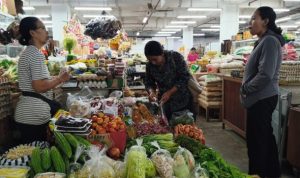 Ket poto: Situasi di Pasar Umum Negara Ket poto: Situasi di Pasar Umum Negara