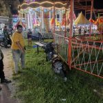 Ket poto: Lokasi jatuhnya korban dari atas Jet Coster di Pasar Pergung