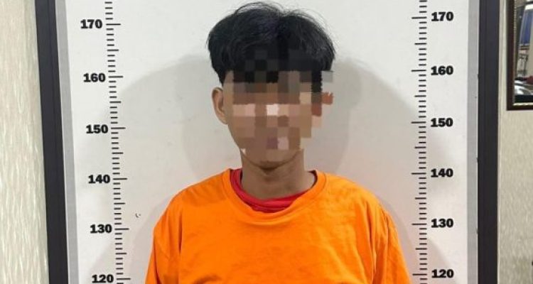 Ket poto: Salah satu terduga pelaku jaringan narkoba yang berhasil ditangkap Polda Kepri