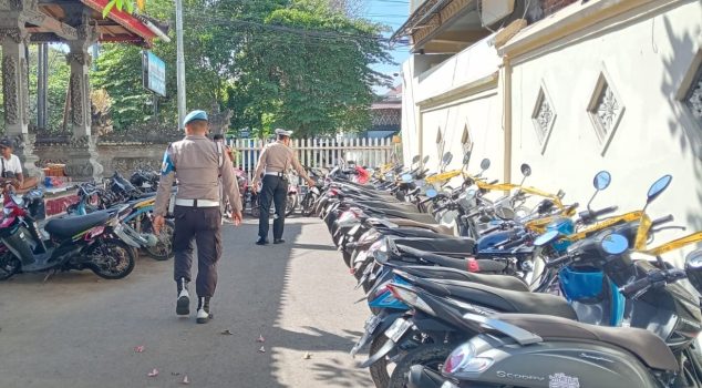 Ket poto: 26 sepeda motor aksi trek-trekan di amankan di Mako Polres Jembrana
