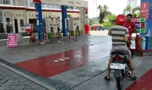 Ket poto: salah satu SPBU di Kabupaten Jembrana kehabisan atok BBM jenis partalite dan partamax